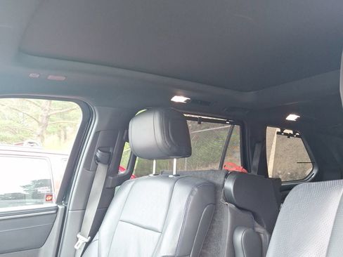 Used 2023 Toyota Sequoia Platinum AWD/4WD image 15