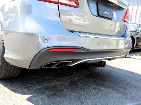 Used 2018 Mercedes-Benz GLE 43 AMG 4MATIC image 10