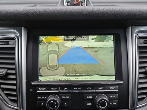 Certified 2016 Porsche Macan S image 12