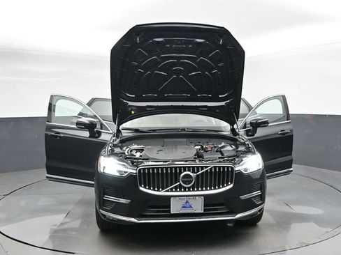 Used 2023 Volvo XC60 B5 Plus w/ Climate Package AWD/4WD image 53
