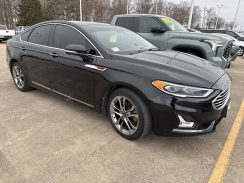 Used 2019 Ford Fusion SEL image 13