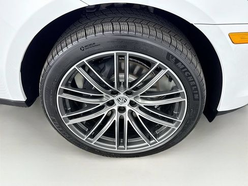 Used 2026 Porsche Macan AWD/4WD image 33