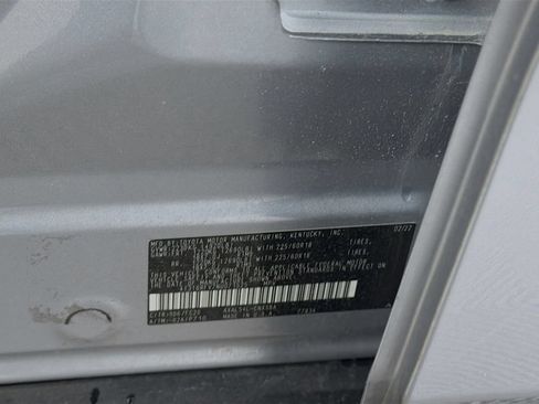 Used 2022 Toyota RAV4 SE AWD/4WD image 29