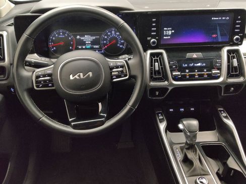 Used 2022 Kia Sorento S FWD image 22