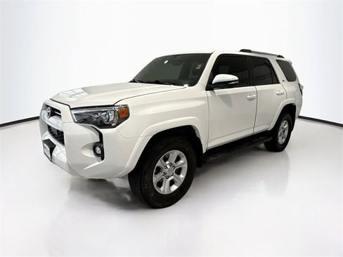 Certified 2021 Toyota 4Runner SR5 Premium image 3