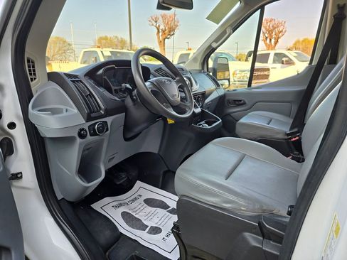 Used 2019 Ford Transit 250 138 image 23