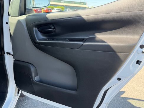 Used 2018 Nissan NV200 SV FWD image 15
