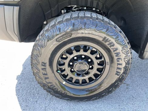 New 2026 GMC Sierra 2500 AT4X w/ AT4X AEV Edition AWD/4WD image 10
