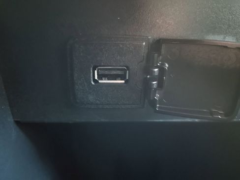 Used 2018 Ford Explorer Limited w/ Equipment Group 301A image 35