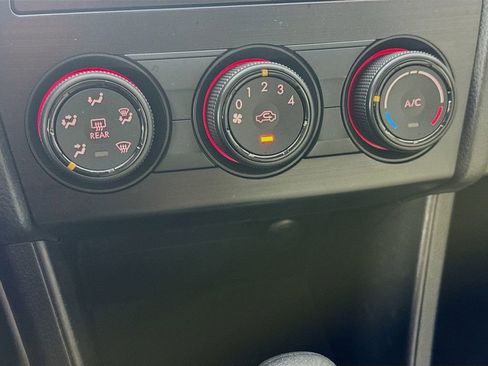 Used 2014 Subaru Impreza 2.0i Premium w/ All-Weather Package w/CVT image 16