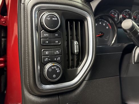 Used 2021 Chevrolet Silverado 1500 LT Trail Boss w/ LPO, Dark Essentials Package image 10