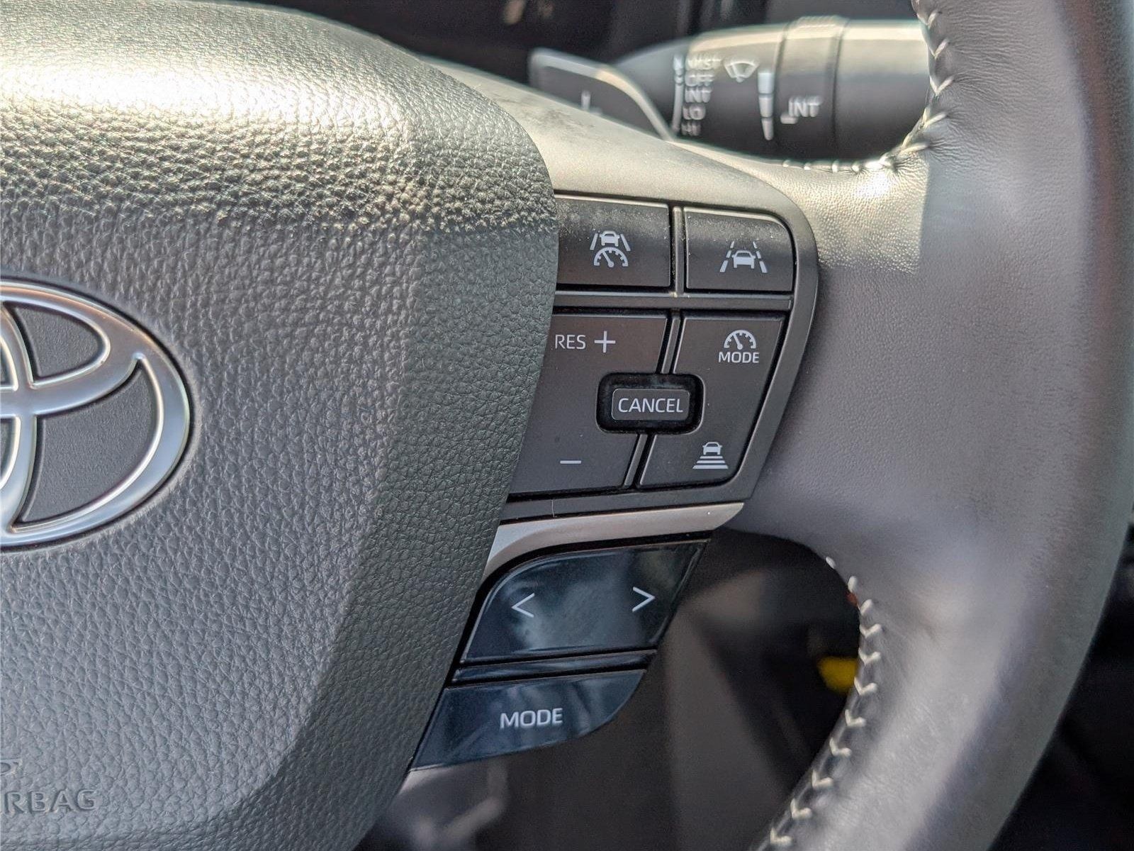 Used 2025 Toyota Camry SE w/ Convenience Package FWD image 23