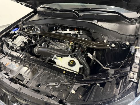 Used 2025 Ford Explorer ST-Line w/ Premium Package image 30