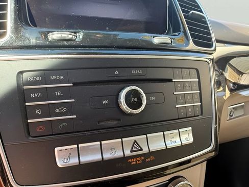 Used 2018 Mercedes-Benz GLE 350 4MATIC image 17