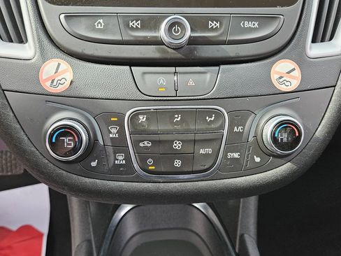 Used 2024 Chevrolet Malibu LT image 19