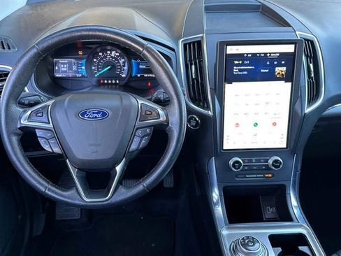 Certified 2022 Ford Edge Titanium image 12