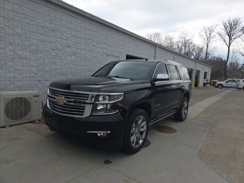 Used 2015 Chevrolet Tahoe LTZ image 3