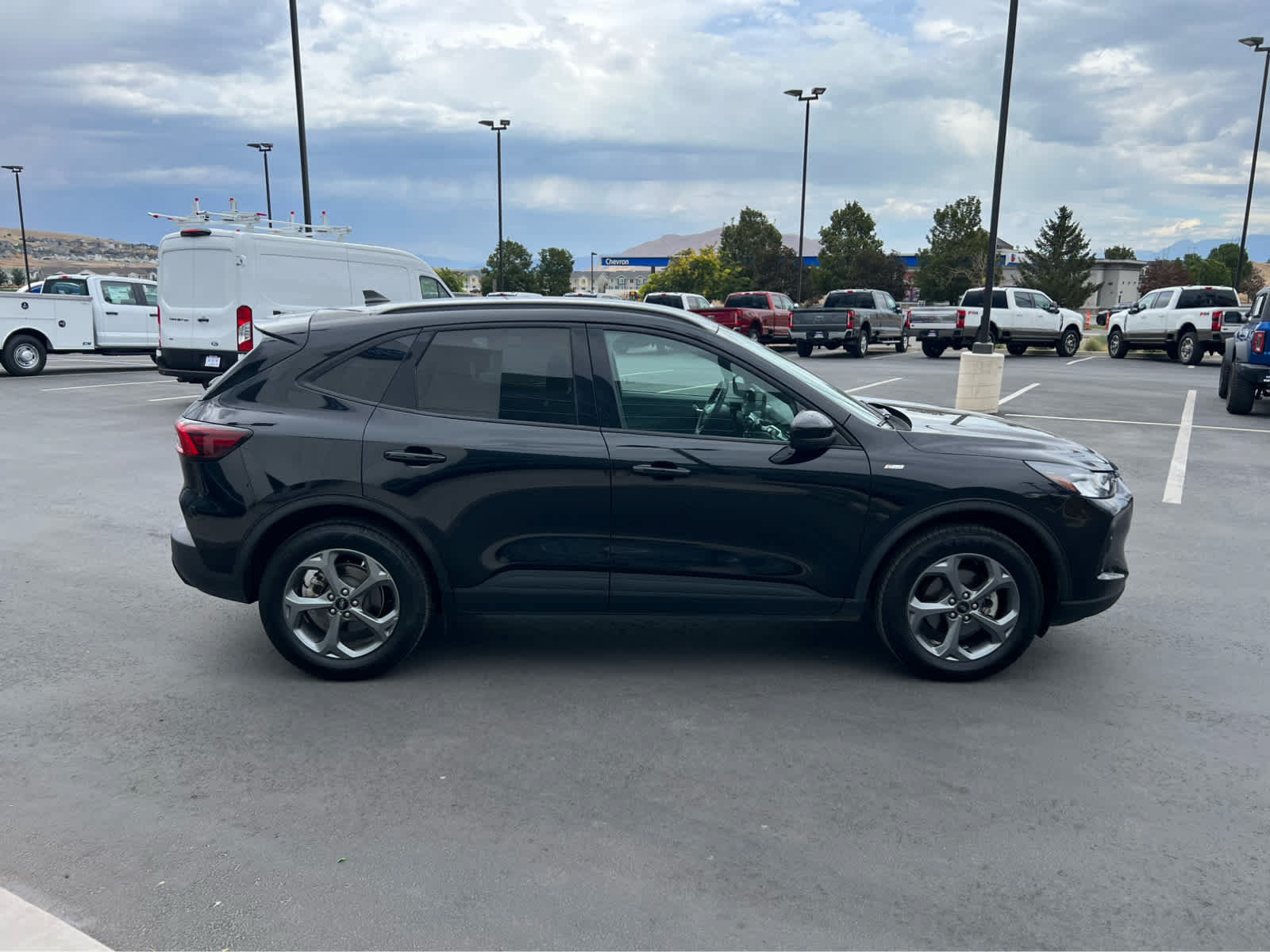 Used 2025 Ford Escape ST-Line Select AWD/4WD image 6