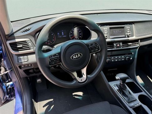 Used 2017 Kia Optima LX FWD image 12