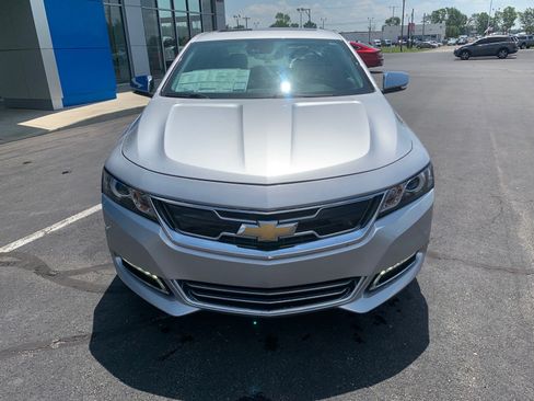 Used 2018 Chevrolet Impala Premier w/ Premier Confidence Package FWD image 2