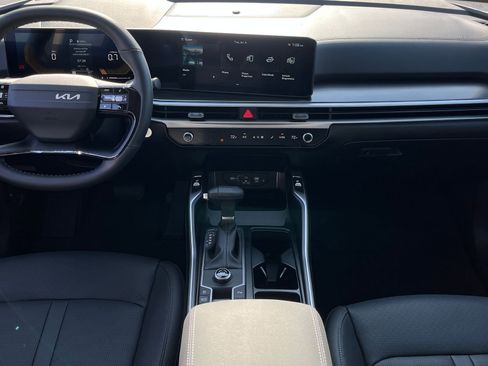 New 2026 Kia Sorento S w/ S Panoramic Sunroof Package FWD image 11
