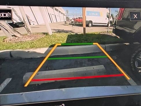 Used 2022 Volkswagen Tiguan SE R-Line image 11