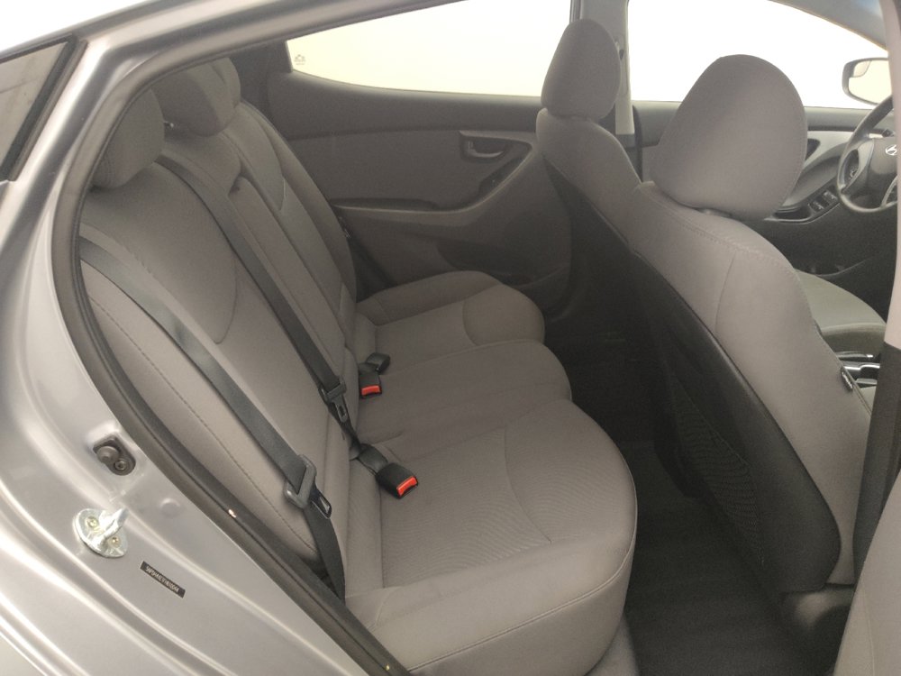 Used 2015 Hyundai Elantra SE FWD image 19