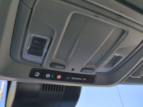 Certified 2025 Chevrolet Silverado 1500 W/T image 20