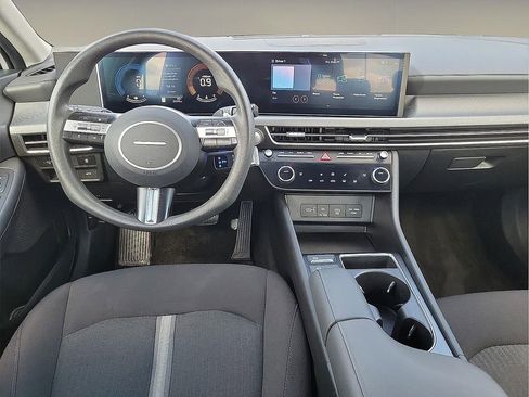 Used 2025 Hyundai Sonata SEL FWD image 10
