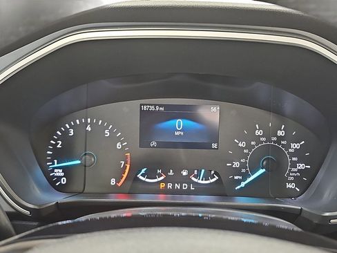 Used 2022 Ford Escape SE w/ SE Sport Appearance Package image 9