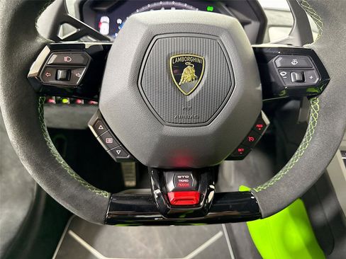 Used 2023 Lamborghini Huracan STO image 27