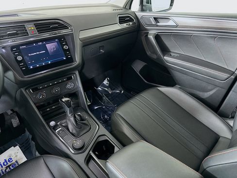 Used 2024 Volkswagen Tiguan Wolfsburg Edition image 21