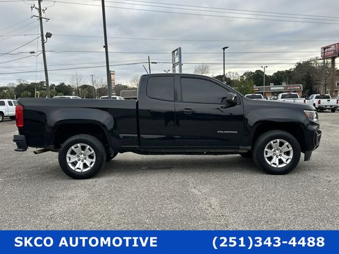 Used 2021 Chevrolet Colorado LT w/ Fleet Safety Package image 6