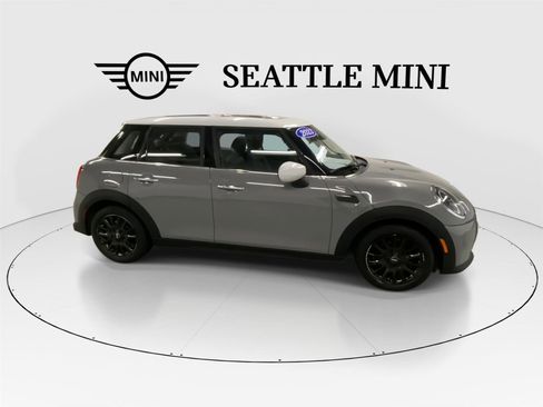 Certified 2023 MINI Cooper 4-Door Hardtop image 13