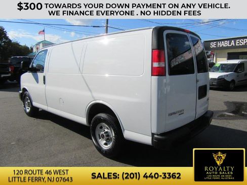 Used 2015 GMC Savana 2500 image 15
