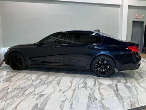 Used 2017 BMW 750i xDrive AWD/4WD image 9