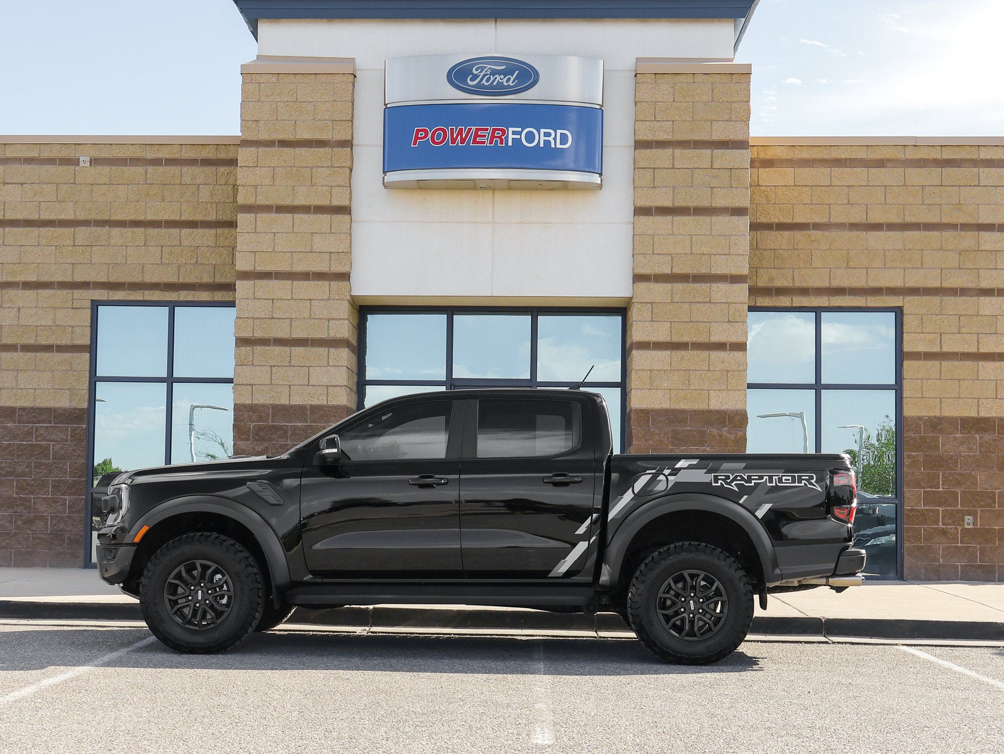 Used 2024 Ford Ranger Raptor AWD/4WD image 9