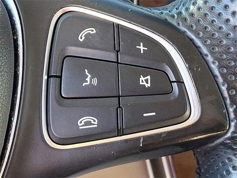 Used 2016 Mercedes-Benz GLC 300 w/ Premium Package image 22