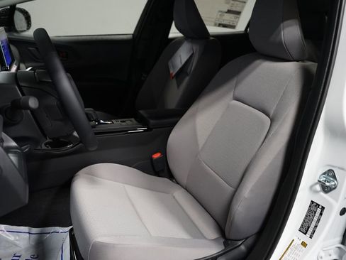 New 2026 Toyota Prius LE image 25