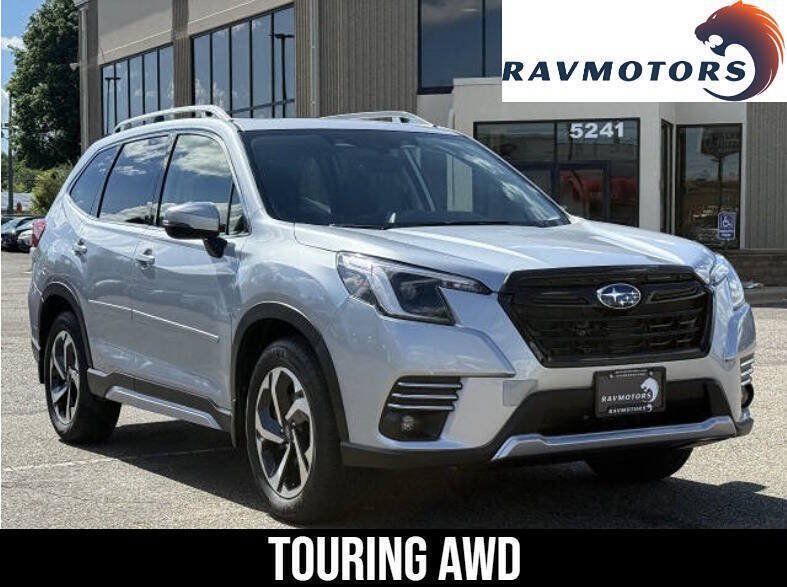 Used 2024 Subaru Forester Touring AWD/4WD image 1
