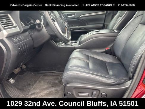 Used 2017 Toyota Highlander SE AWD/4WD image 13