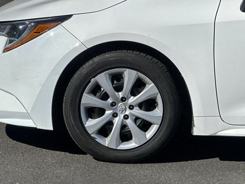 Used 2024 Toyota Corolla LE image 22