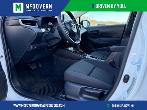 Used 2025 Toyota Corolla LE image 10