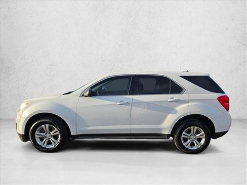 Used 2015 Chevrolet Equinox LS image 2