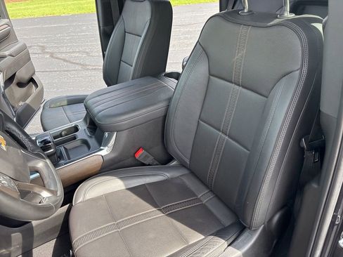 Used 2024 Chevrolet Silverado 1500 High Country w/ High Country Premium Package AWD/4WD image 44