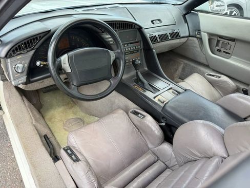 Used 1990 Chevrolet Corvette Coupe RWD image 14