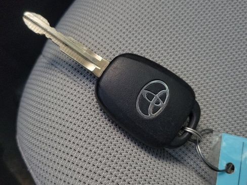 Certified 2025 Toyota Corolla Cross L FWD image 26