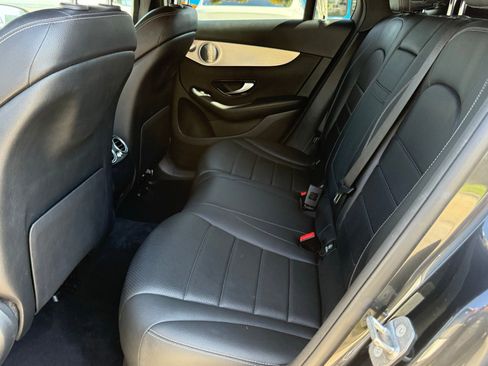 Used 2020 Mercedes-Benz GLC 300 4MATIC Coupe image 41