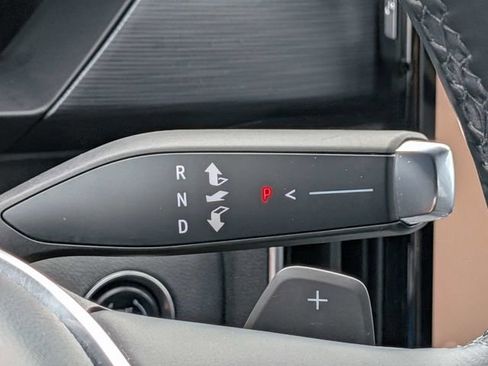 Used 2024 GMC Acadia Elevation w/ Luxury Package FWD image 31