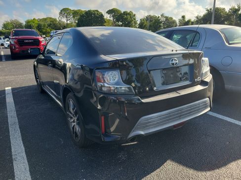 Used 2014 Scion tC FWD image 4